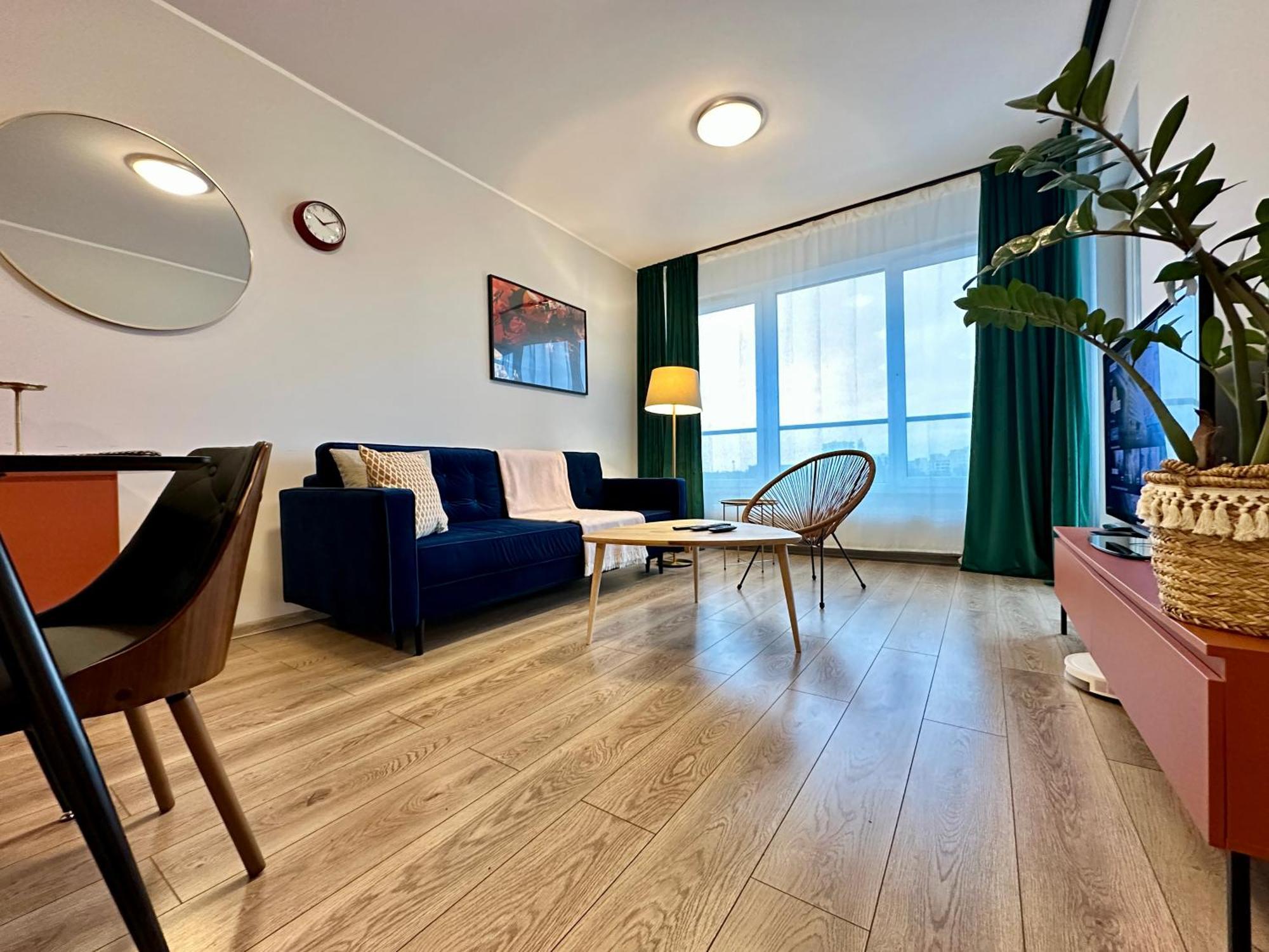 Momoapart - Downtown Tram Depot Apartment *