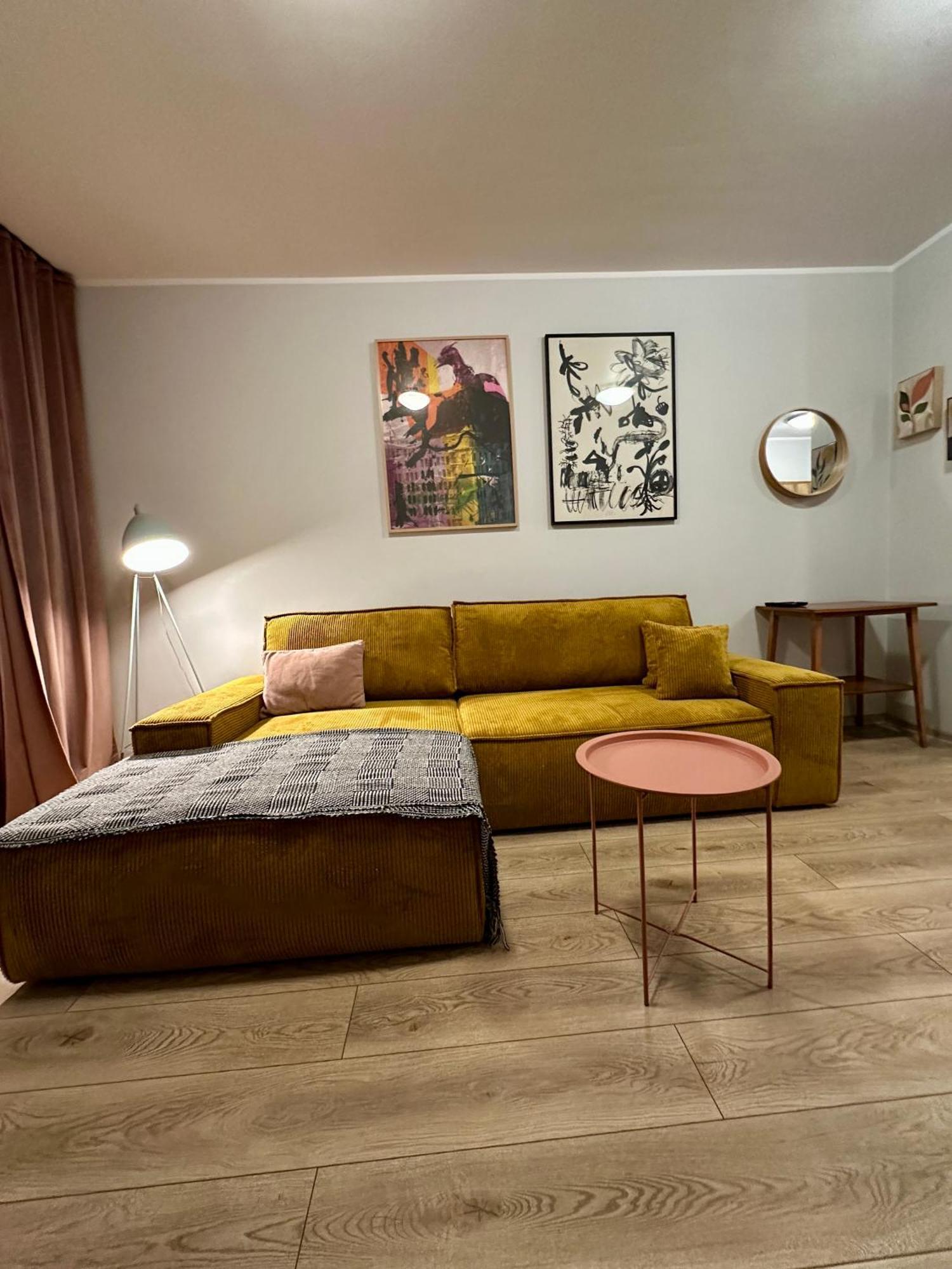 Momoapart - Downtown Tram Depot Apartment Wroclaw
